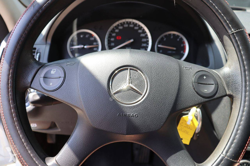 عربة نفعية Mercedes CDI C-Klasse