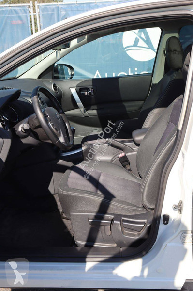 Samochód dostawczy Nissan acenta + navi QASHQAI
