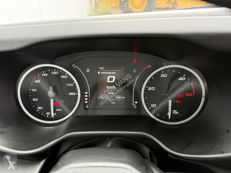Autoutilitară Iveco 35C16 3.0 160PK Laadklep...