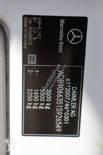Véhicule utilitaire Mercedes 310 CDI