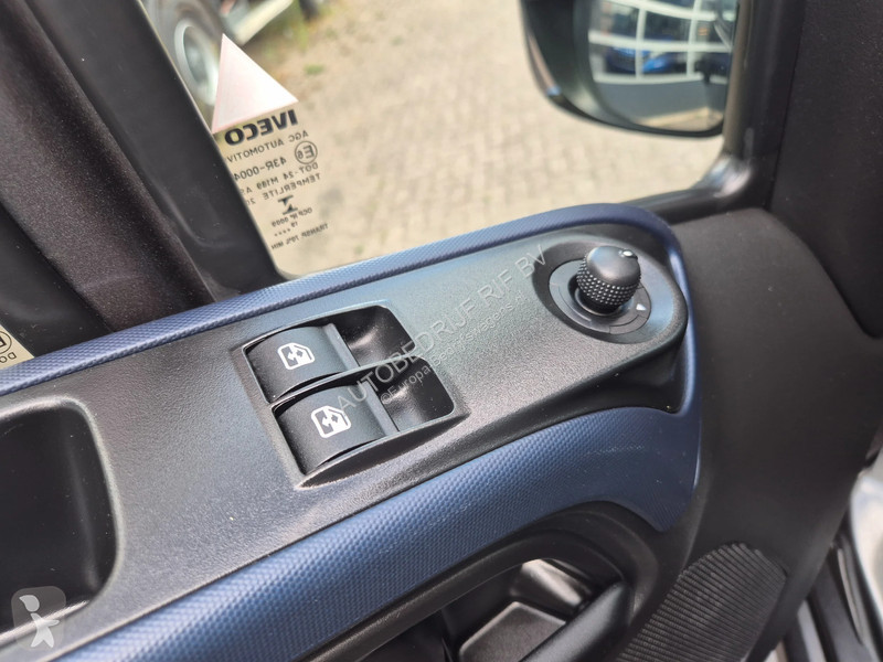 Furgoneta Iveco 35C18 N1/ Oprijwagen/ 2.3T...
