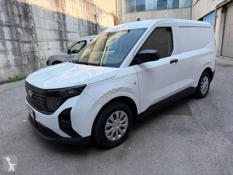 Комерційні автомобілі Ford