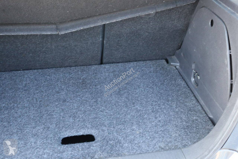 Véhicule utilitaire Opel
