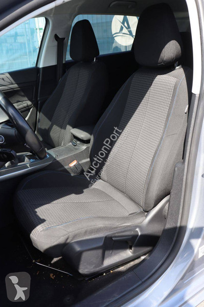 Véhicule utilitaire Peugeot