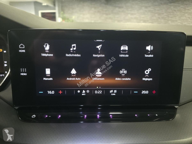 Véhicule utilitaire Skoda OCTAVIA Combi 2.0 TDI...