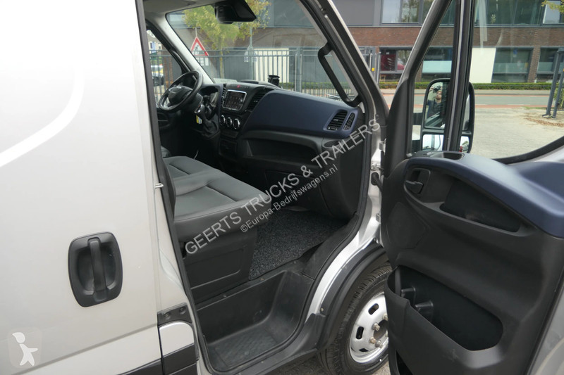Bedrijfswagen Iveco 40C180 | L2H2 | Double...