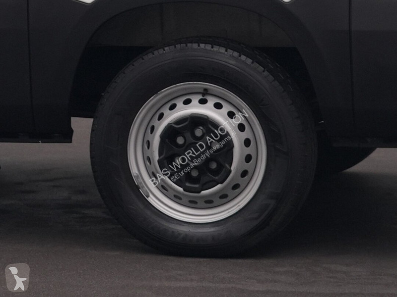 Véhicule utilitaire Iveco 35S14