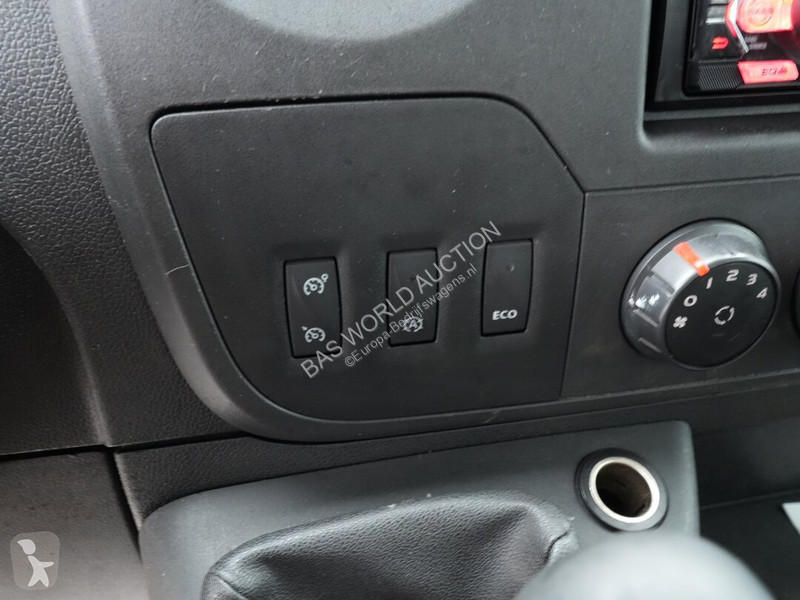 Véhicule utilitaire Opel 145PK