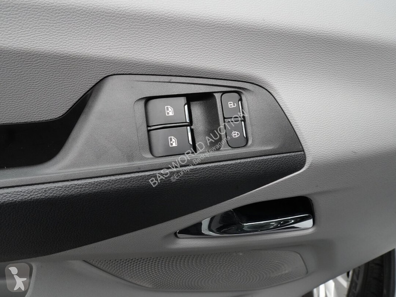 Véhicule utilitaire Maxus e 9 e 9