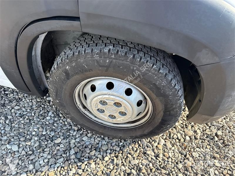 Véhicule utilitaire Opel
