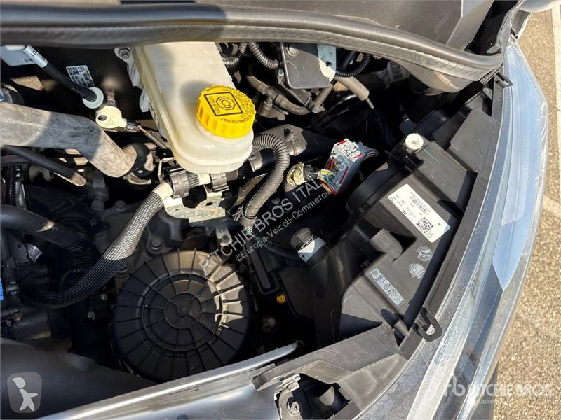 Véhicule utilitaire Opel 2.2 103 KW Mixto KA L4H2