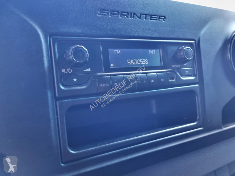 Комерційні автомобілі Mercedes 516 CDI Open...