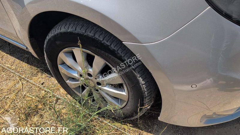 Véhicule utilitaire Mercedes VITO