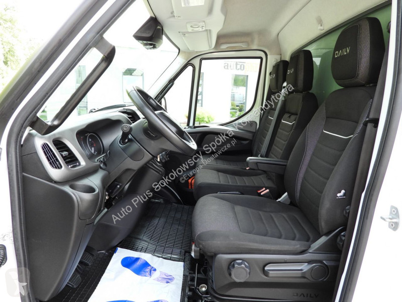 Лекотоварен автомобил Iveco 35C16 DAILY