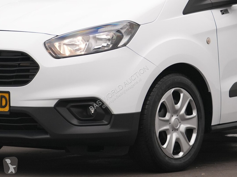 Furgoneta Ford Courier