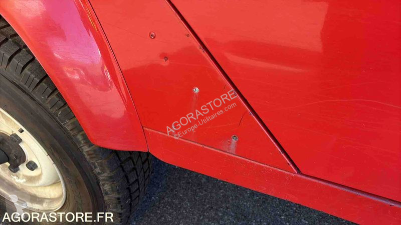 Furgoneta Land Rover DEFENDER