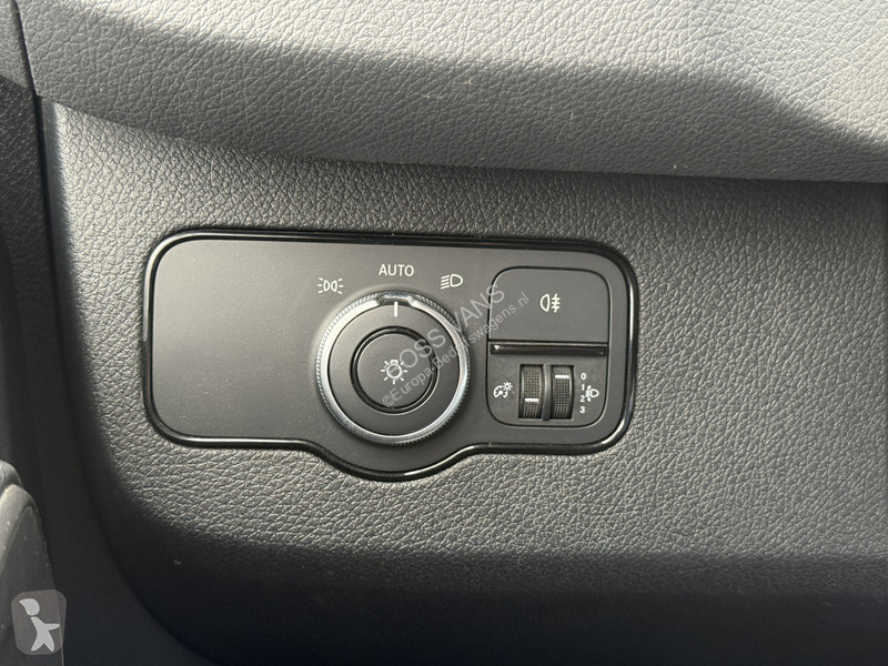 Bedrijfswagen Mercedes 314 2.2 140PK Automaat...