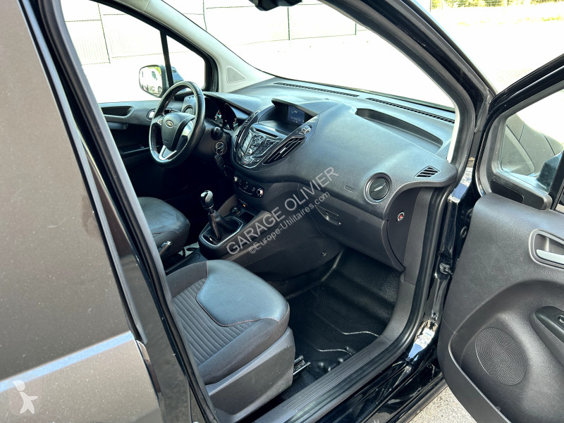 Коммерческий автомобиль Ford Transit 1.5 TDCI...