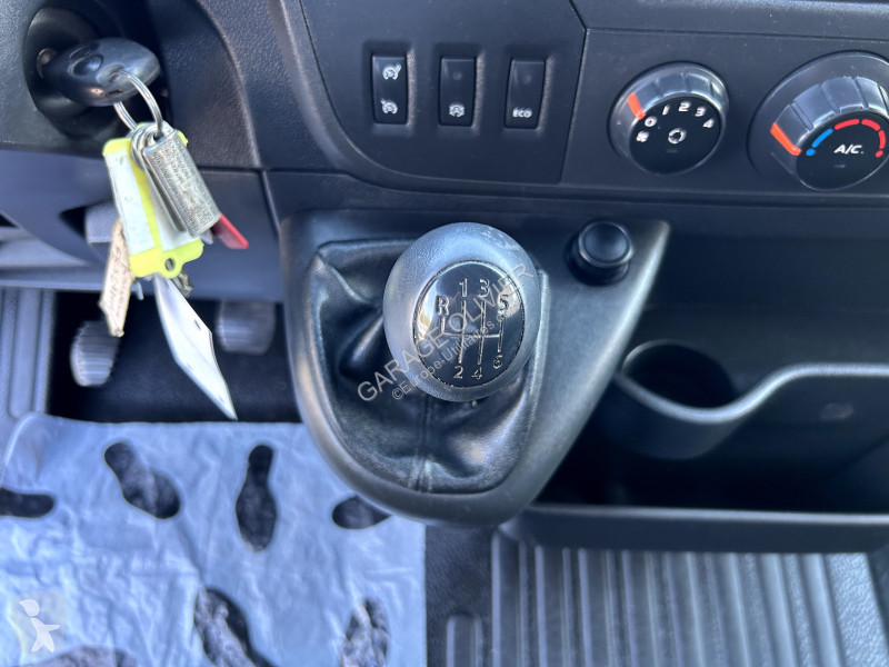 Коммерческий автомобиль Renault Benne F3500 L2...
