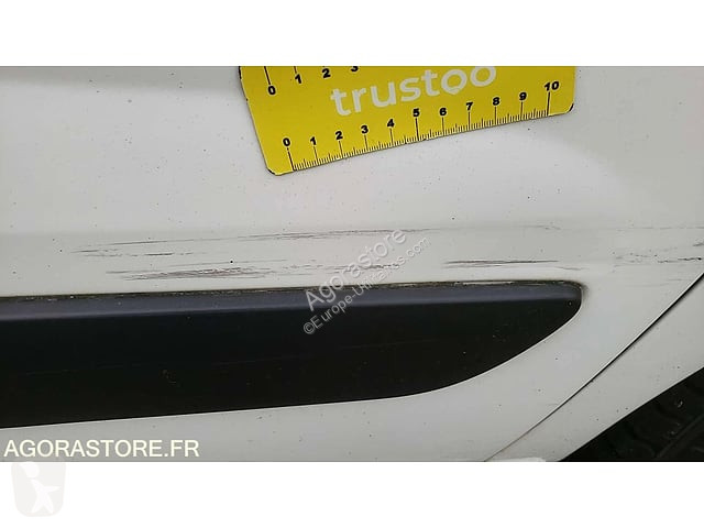 Коммерческий автомобиль