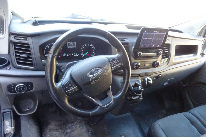Véhicule utilitaire Ford 2,0 DPF 130
