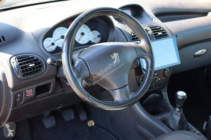 Haszongépjármű Peugeot CC