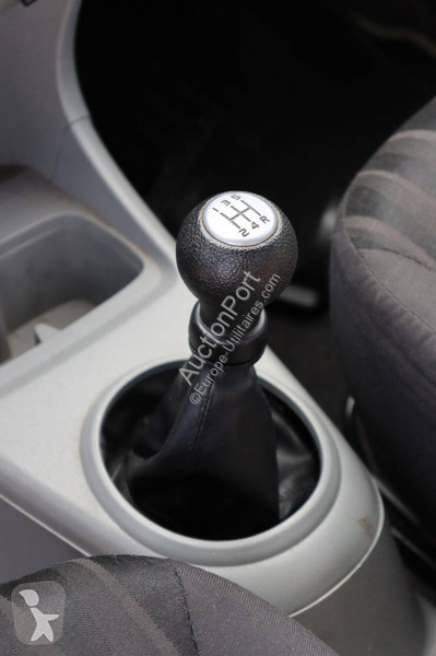 Haszongépjármű Nissan