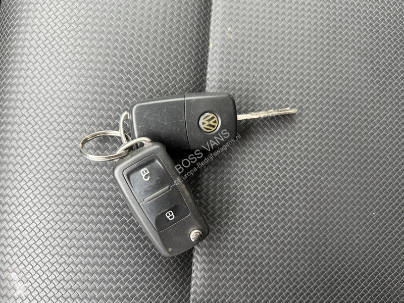 Veículo utilitário Volkswagen T6 150PK Open...