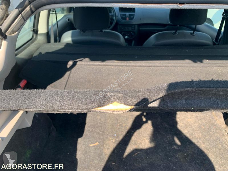 Véhicule utilitaire Peugeot 206