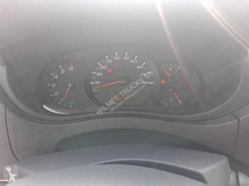 Véhicule utilitaire Renault 2.3 DCI 130