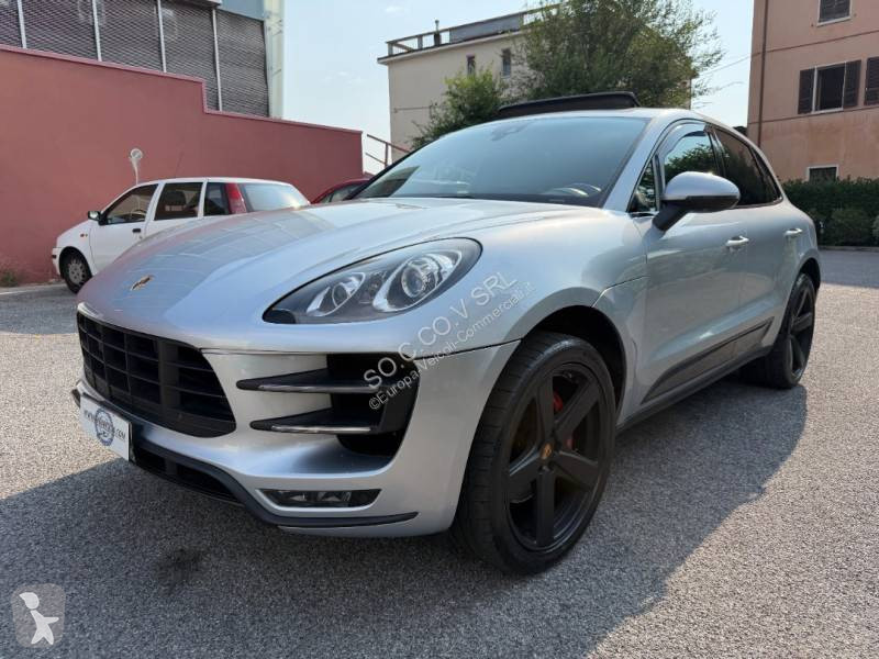 Véhicule utilitaire Porsche