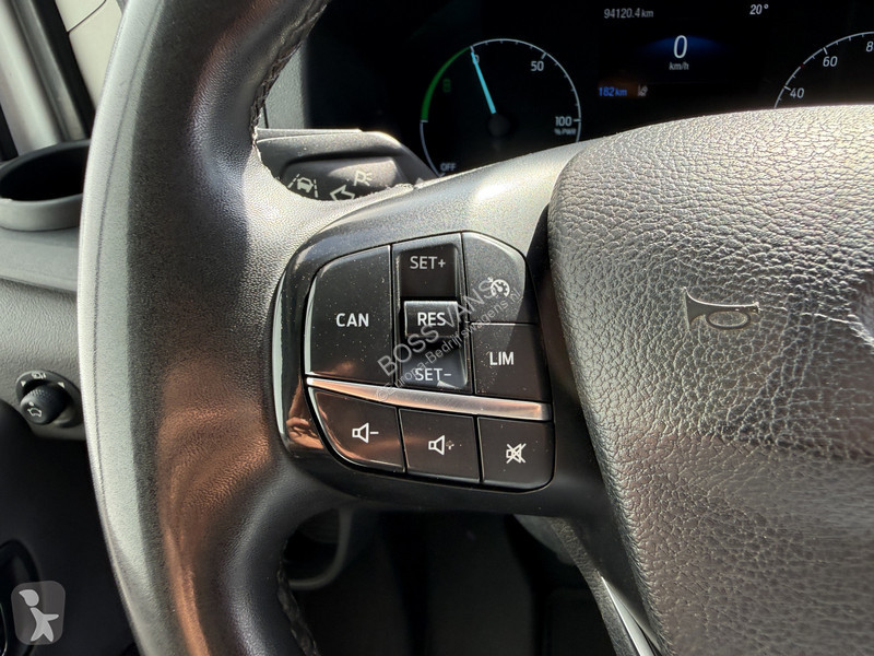 Veicolo commerciale Ford 68kWh 184PK L3H2 317km...