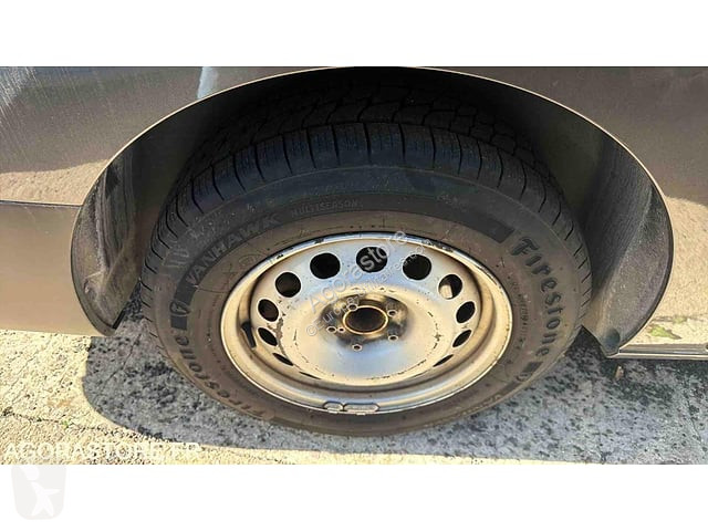 Коммерческий автомобиль