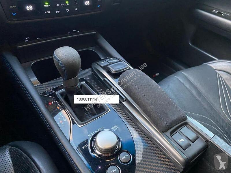 Autoutilitară Lexus GS