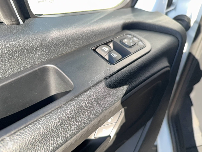 Véhicule utilitaire Mercedes SPRINTER FGN 317...