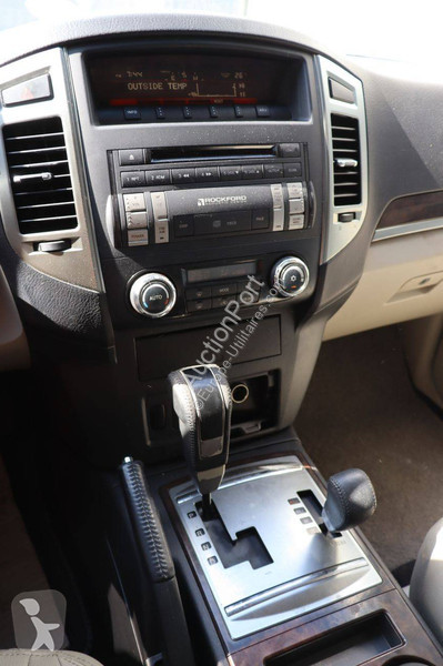 Véhicule utilitaire Mitsubishi