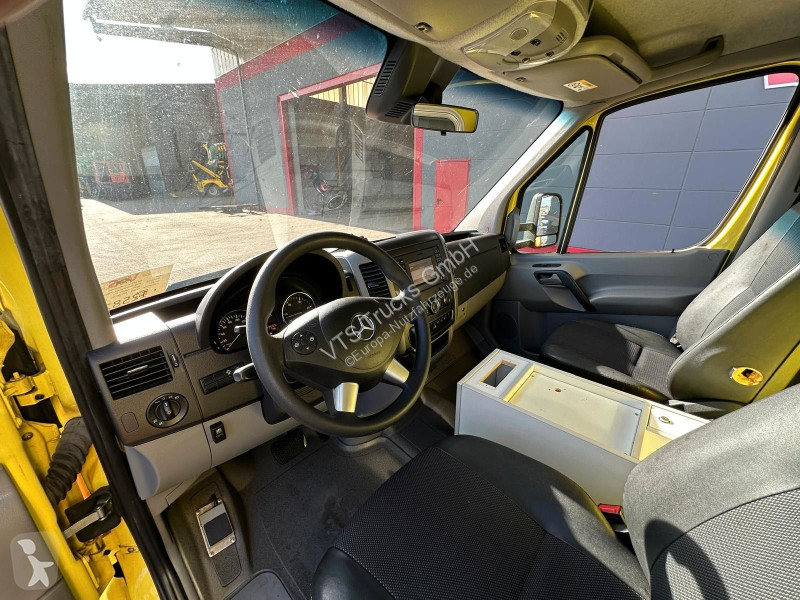 Véhicule utilitaire Mercedes 519 Cdi Hospi...