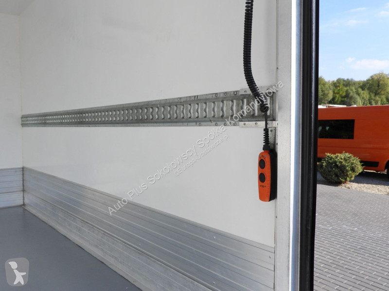 Véhicule utilitaire Iveco 35S16 DAILY