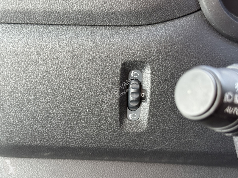 Véhicule utilitaire Renault 2.3DCi 135PK