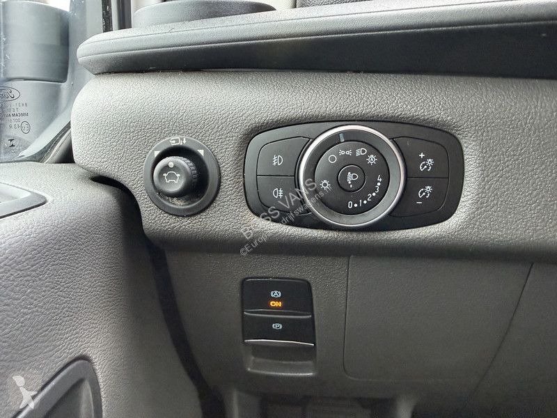 Véhicule utilitaire Ford e 68kWh 184PK E-
