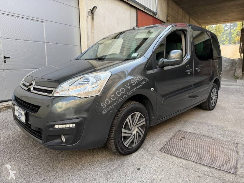 Véhicule utilitaire Citroën 1.6 HDI 100