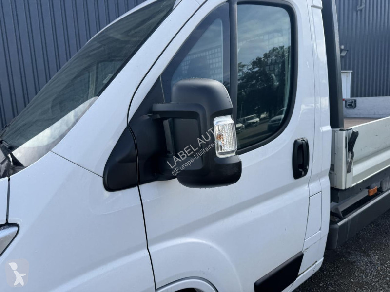 Citroën JUMPER 3T5 PLATEAU 4M20 2.2 HDI 140CH van
