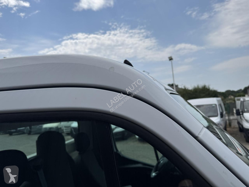 Renault MASTER DEPANNEUSE 3T5 PORTE VOITURE 2.3...