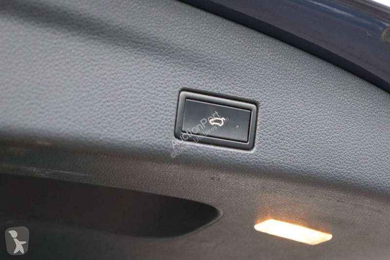 Seat  van