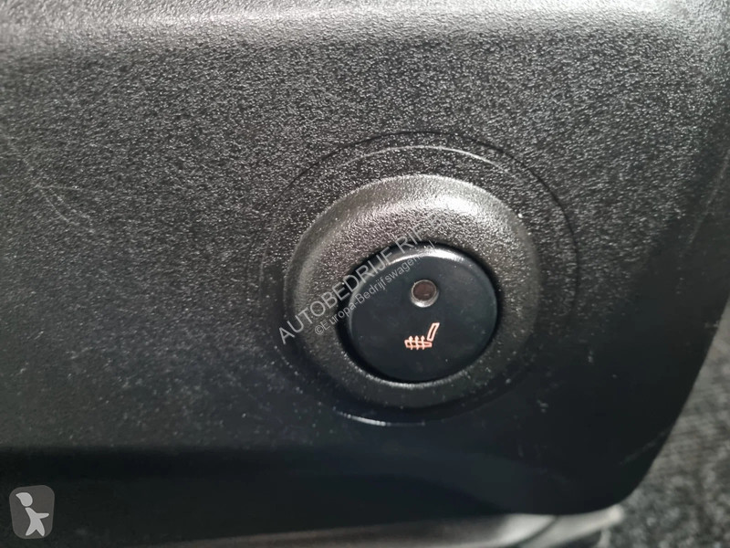 Furgoneta Iveco 65C18 3.0D Open Laadbak 6M...