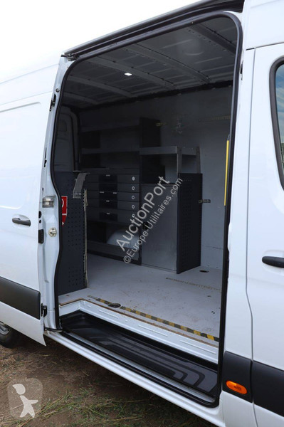 Véhicule utilitaire Mercedes