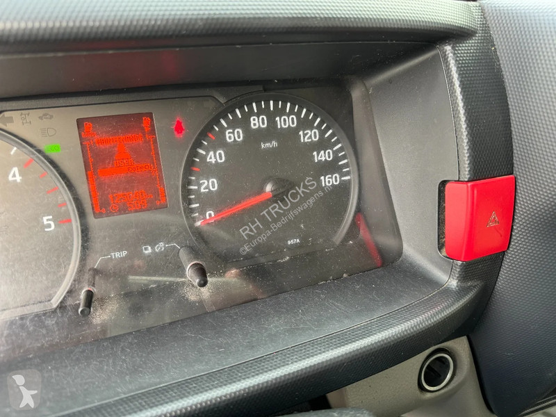 Véhicule utilitaire Nissan 35.13 EURO 6 + LIFT...