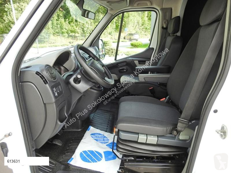 Autoutilitară Renault MASTER PLANDEKA 8 PALET...