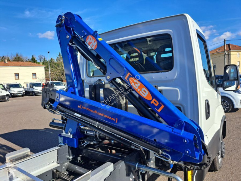 Autoutilitară Iveco 35C18 180CV 3L BENNE PM