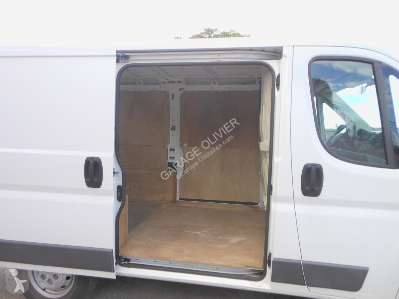 Véhicule utilitaire Citroën 30 L1H1 2.0 Bluehdi...